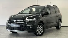 Noir nacré (676) Gebruikt 2022 Dacia Jogger Comfort MPV | € 17.695 (Eerlijke prijs)