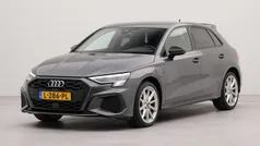 Grijs Gebruikt 2021 Audi A3 Sportback e-tron Competition Sedan | € 32.900 (Eerlijke prijs)