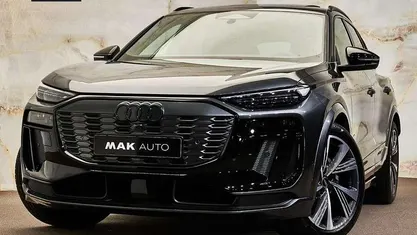 Grijs Gebruikt 2024 Audi SQ6 e-tron Ambiente SUV | € 84.950 (Eerlijke prijs)