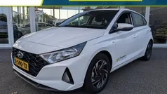 Atlas white Gebruikt 2024 Hyundai i20 Comfort Hatchback | € 21.285 (Eerlijke prijs)
