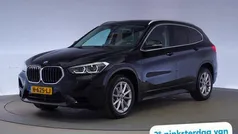Zwart, metallic lak Gebruikt 2020 BMW X1 Executive SUV | € 22.445 (Super prijs)
