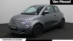 Grijs Gebruikt 2023 Fiat 500e La Prima Hatchback | € 23.900 (Eerlijke prijs)