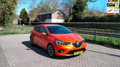 Oranje Gebruikt 2019 Renault Clio IV Intens Hatchback | € 13.950 (Eerlijke prijs)