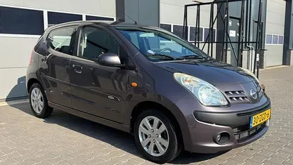 Occasion Nissan Pixo 68 PK (50 kW) 2012 Paars Hatchback