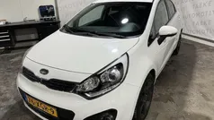 Wit Gebruikt 2012 Kia Rio Hatchback | € 3.750 (Goede deal)