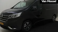 Zwart Gebruikt 2023 Renault Trafic Luxe Van | € 22.640 (Eerlijke prijs)