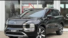 Gebruikt 2025 Mitsubishi Outlander P-HEV Instyle SUV | € 56.395 (Eerlijke prijs)