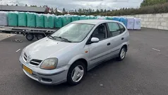 Grijs Gebruikt 2001 Nissan Almera Tino MPV | € 990 (Goede deal)