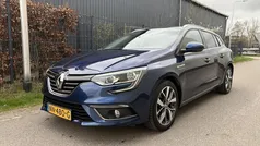 Blauw Gebruikt 2017 Renault Mégane GrandTour Bose Edition Stationwagen | € 11.999 (Eerlijke prijs)