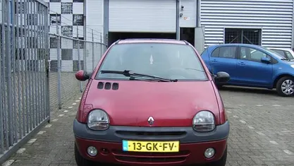 Occasion 2000 Renault Twingo Expression Hatchback | € 1.000 (Eerlijke prijs)