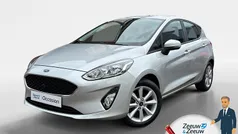 Grijs Gebruikt 2017 Ford Fiesta Trend Hatchback | € 9.940 (Eerlijke prijs)