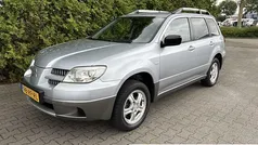 Grijs Gebruikt 2005 Mitsubishi Outlander Invite SUV | € 1.699 (Goede deal)