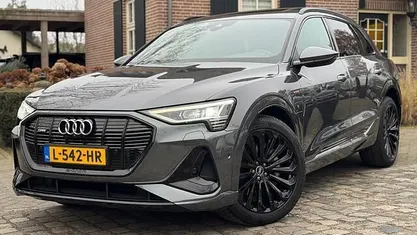 Gebruikt 2021 Audi e-tron S-Line SUV | € 36.888 (Eerlijke prijs)