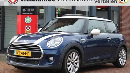Occasion Mini Cooper Business 2017 Blauw Hatchback