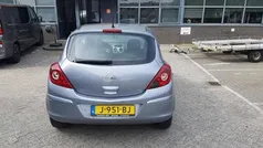 Grijs Gebruikt 2007 Opel Corsa Essentia Hatchback | € 1.650 (Eerlijke prijs)