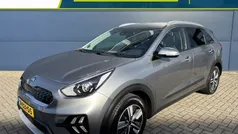 Grijs Gebruikt 2020 Kia Niro SUV | € 22.385 (Eerlijke prijs)