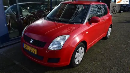 Occasion Suzuki Swift Comfort 93 PK (68 kW) 2009 Rood Hatchback