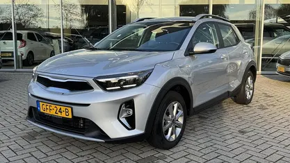 Occasion Kia Stonic 101 PK (74 kW) 2024 Grijs SUV