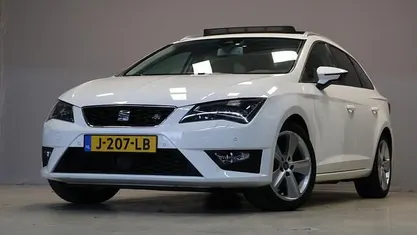 Wit Occasion 2015 Seat Leon ST FR Stationwagen | € 11.995 (Eerlijke prijs)