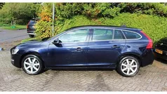 Gebruikt 2015 Volvo V60 Momentum Stationwagen | € 14.950 (Eerlijke prijs)