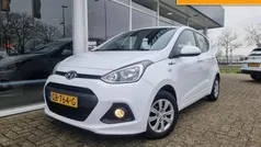 Wit Gebruikt 2015 Hyundai i10 Comfort Hatchback | € 6.465 (Eerlijke prijs)