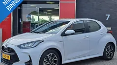 Wit Gebruikt 2021 Toyota Yaris Hybrid Hatchback | € 19.900 (Goede deal)
