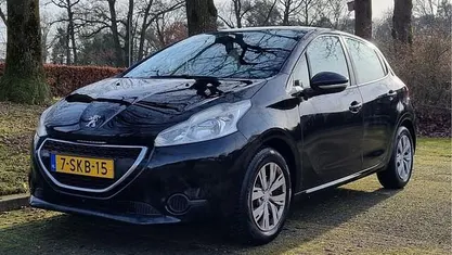 Occasion 2013 Peugeot 208 Active Hatchback | € 2.450 (Super prijs)