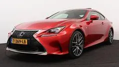 Morello red (rood metallic) Gebruikt 2018 Lexus RC300h Sport Line Coupé | € 34.495 (Eerlijke prijs)