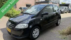 Zwart Gebruikt 2005 VW Fox Trendline Hatchback | € 1.149 (Eerlijke prijs)