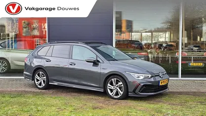 Grijs Occasion 2022 VW Golf VIII Business Stationwagen | € 26.450 (Eerlijke prijs)