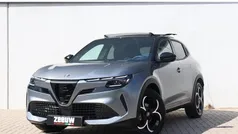 Grijs Nieuw 2025 Alfa Romeo Junior Edizione Speciale SUV | € 38.900 (Eerlijke prijs)