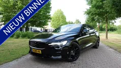 Gebruikt 2019 Volvo S60 R-Design Sedan | € 29.950 (Eerlijke prijs)