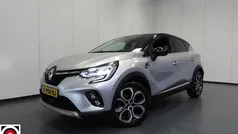 Grijs Gebruikt 2021 Renault Captur Intens SUV | € 19.340 (Eerlijke prijs)
