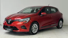 Rood Gebruikt 2019 Renault Clio IV Zen Hatchback | € 11.740 (Eerlijke prijs)