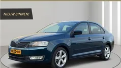 Blauw Gebruikt 2013 Skoda Rapid Elegance Hatchback | € 6.895 (Eerlijke prijs)