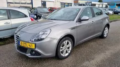 Grijs Gebruikt 2011 Alfa Romeo Giulietta Progression Hatchback | € 2.500 (Eerlijke prijs)