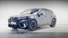 Sophistograu brillianteffect metallic (donker grijs metallic) Gebruikt 2022 BMW iX Executive SUV | € 61.895 (Eerlijke prijs)