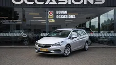 Grijs Gebruikt 2017 Opel Astra Edition Stationwagen | € 9.950 (Eerlijke prijs)