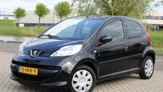 Zwart Gebruikt 2009 Peugeot 107 Hatchback | € 3.499 (Eerlijke prijs)