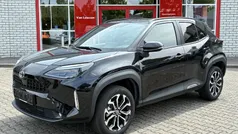 Zwart Gebruikt 2024 Toyota Yaris Cross Style SUV | € 30.400 (Eerlijke prijs)