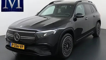 Zwart Gebruikt 2022 Mercedes EQB250 AMG line SUV | € 33.877 (Eerlijke prijs)