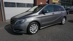 Grijs Gebruikt 2012 Mercedes B200 Ambition MPV | € 8.745 (Goede deal)