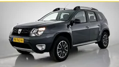 Grijs Gebruikt 2017 Dacia Duster Black Shadow SUV | € 13.840 (Eerlijke prijs)