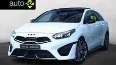 Wit Gebruikt 2023 Kia ProCeed Hatchback | € 29.900 (Eerlijke prijs)