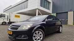 Zwart Gebruikt 2007 Opel Astra GTC Hatchback | € 1.750 (Eerlijke prijs)
