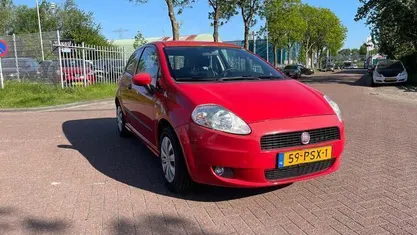 Rood Gebruikt 2011 Fiat Grande Punto Hatchback | € 1.750 (Eerlijke prijs)