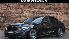 Gebruikt 2022 BMW 318 M Sport Sedan | € 33.445 (Eerlijke prijs)