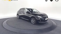 Zwart Gebruikt 2021 Peugeot e-208 Allure Hatchback | € 16.795 (Eerlijke prijs)