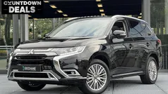 Zwart Gebruikt 2021 Mitsubishi Outlander P-HEV Intense+ SUV | € 23.495 (Eerlijke prijs)