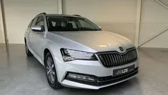 Zilver Gebruikt 2021 Skoda Superb Stationwagen | € 30.900 (Eerlijke prijs)
